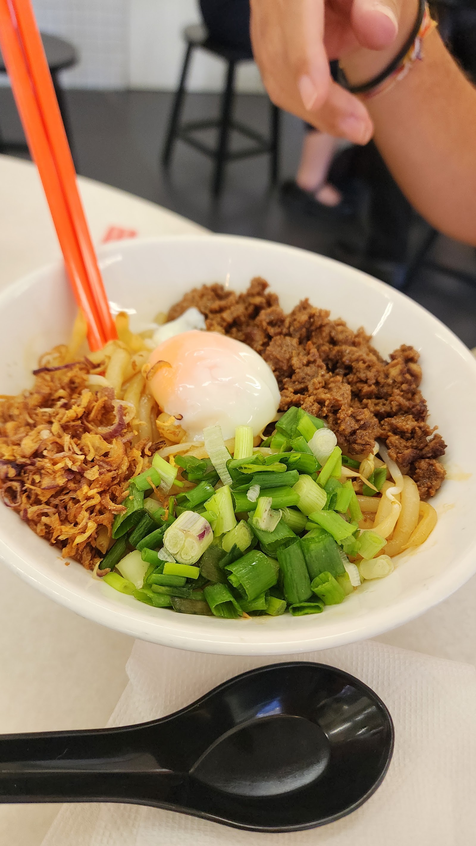 Kon Lou Lou Shi Fun with Kampung Egg 干捞老鼠粉+菜园鸡蛋
